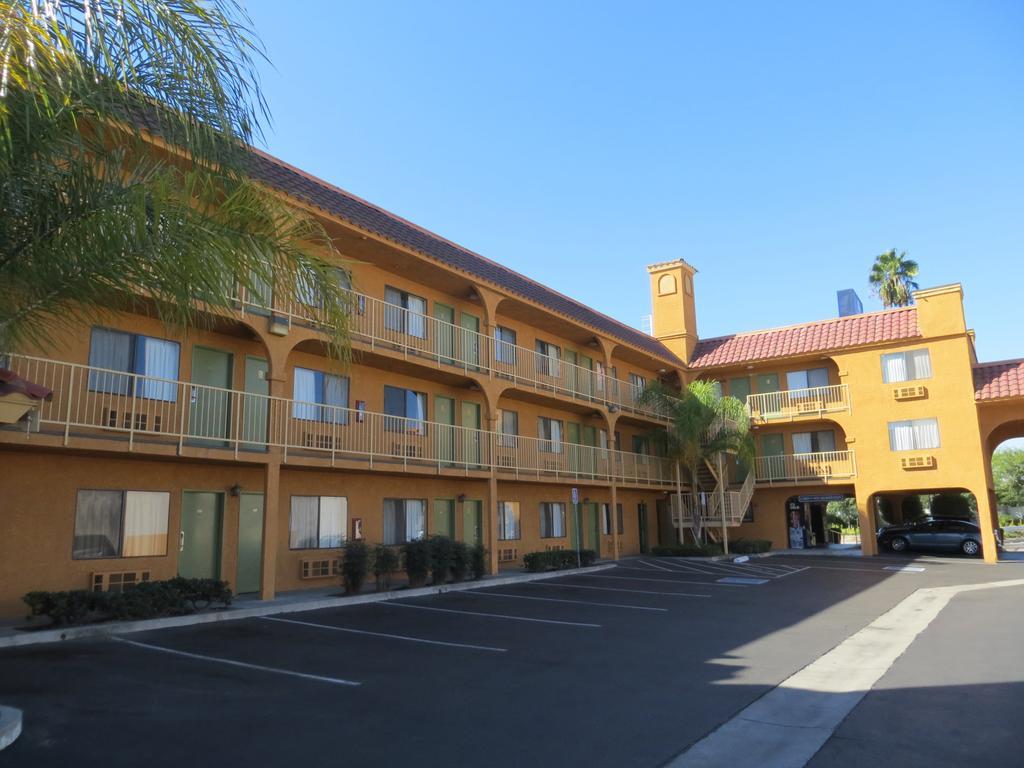 Buena Vista Inn Anaheim Bagian luar foto